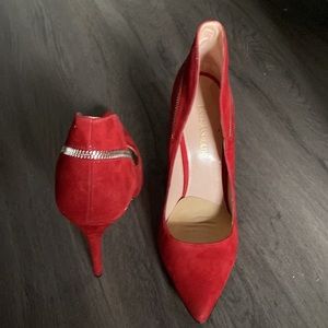 Like new Enzo Angiolini red sexy red suede pumps size 8 - like new